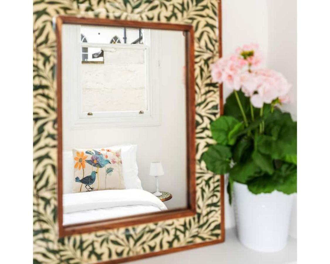 15 Vineyards Street Apartment Bath Luaran gambar